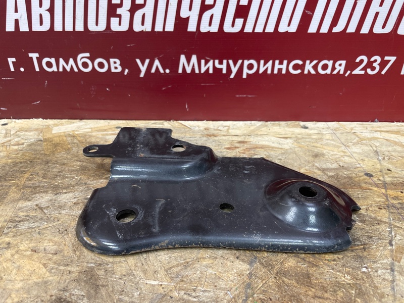 Кронштейн подрамника - фото 6