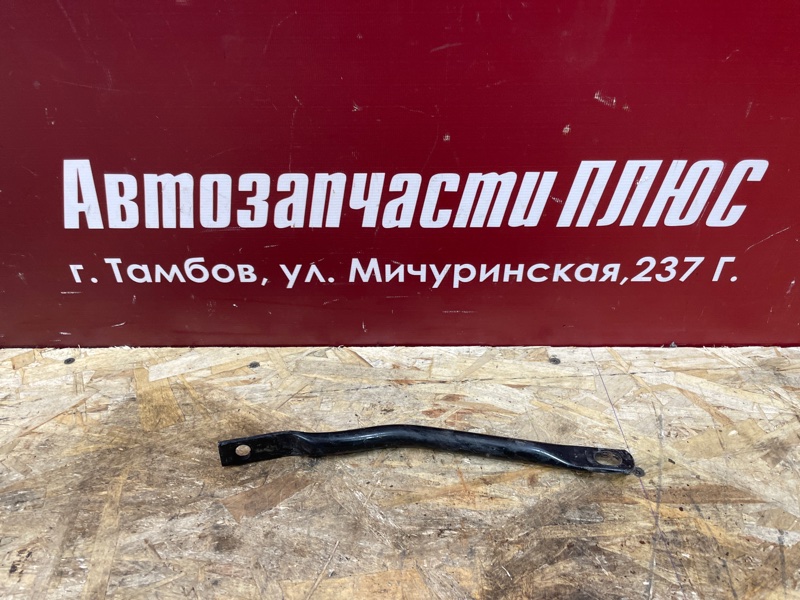 Кронштейн подрамника - фото 1