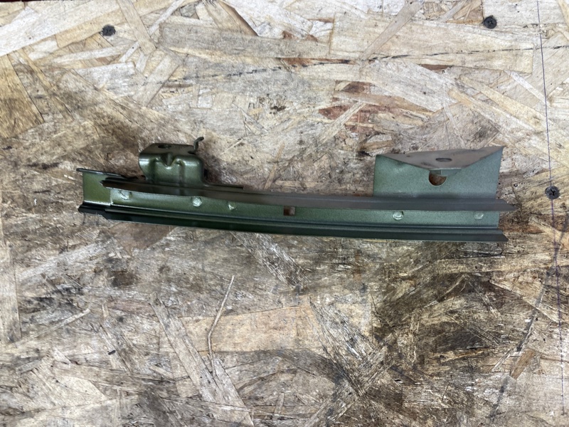 Направляющая стекла     двери - фото 2