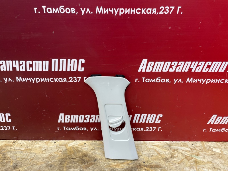 Обшивка средней стойки - фото 1