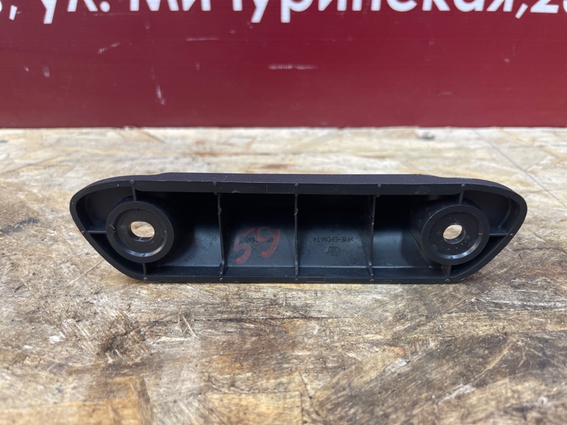 Ручка открывания багажника - фото 6