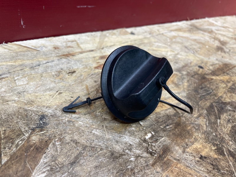 Крышка топливного бака - фото 4