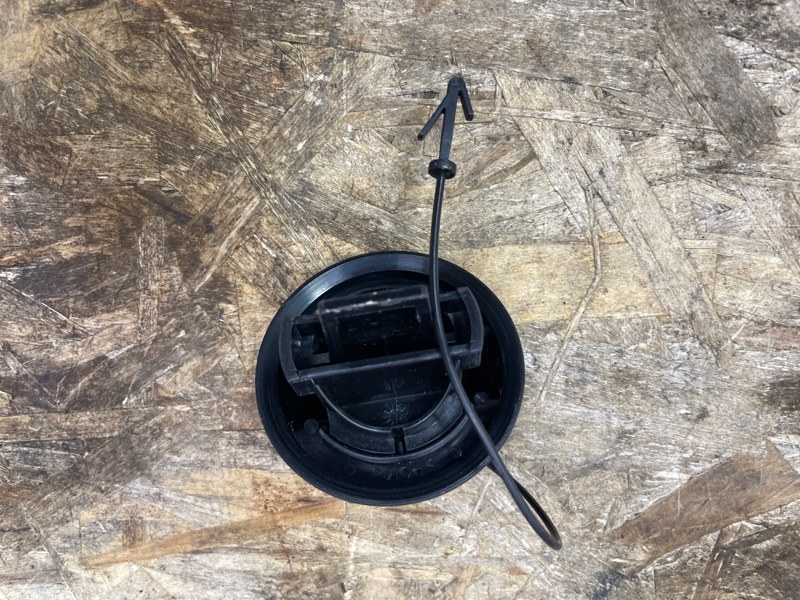 Крышка топливного бака - фото 5