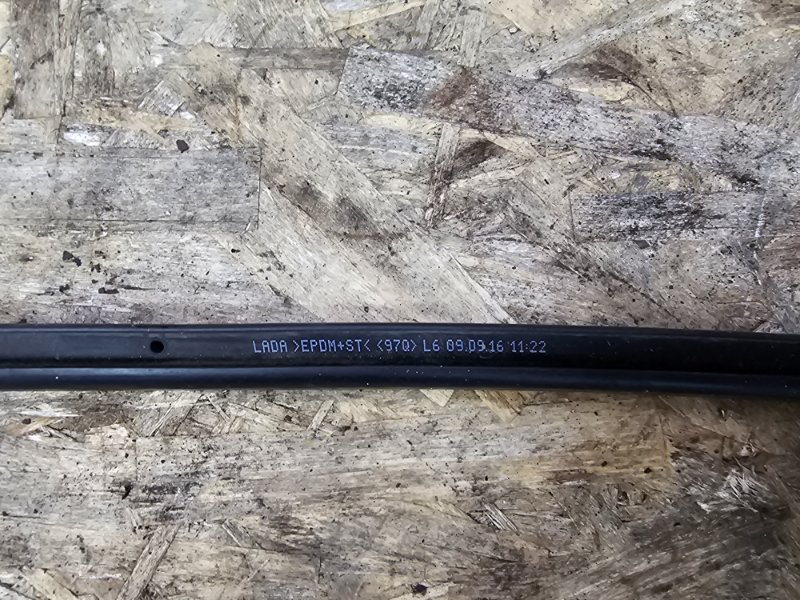 Уплотнитель      двери - фото 2