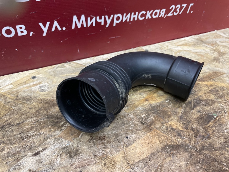 Патрубок воздушного фильтра - фото 4