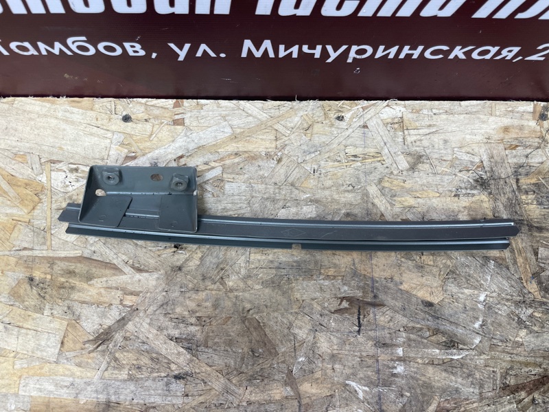 Направляющая стекла     двери - фото 4