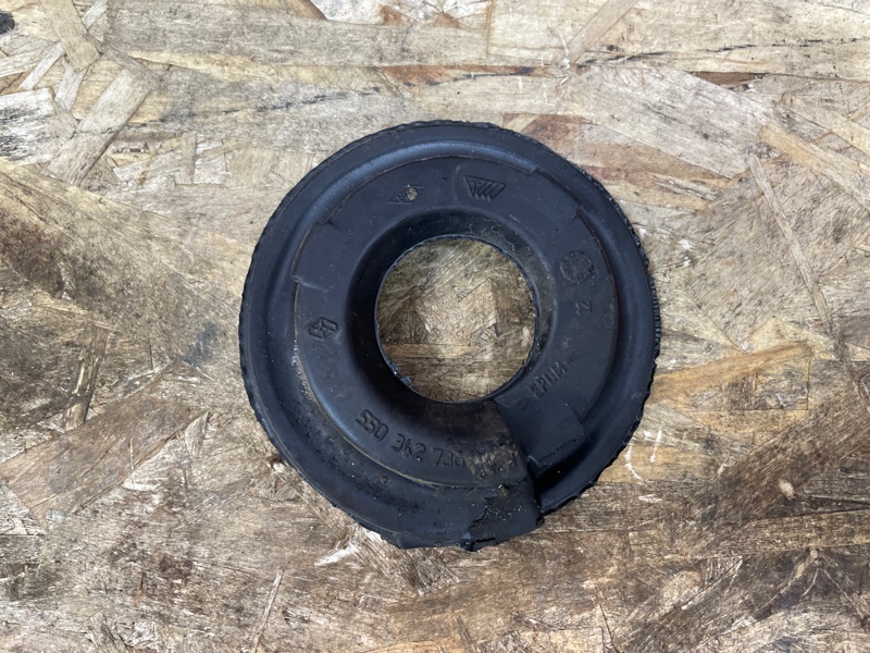 Верхняя опора    пружины - фото 2