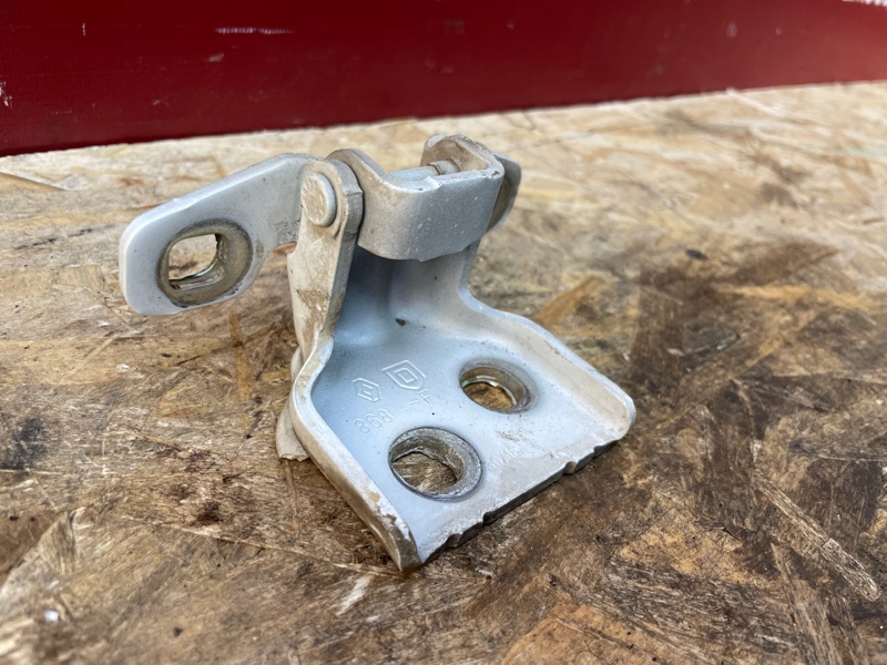 Петля двери - фото 4