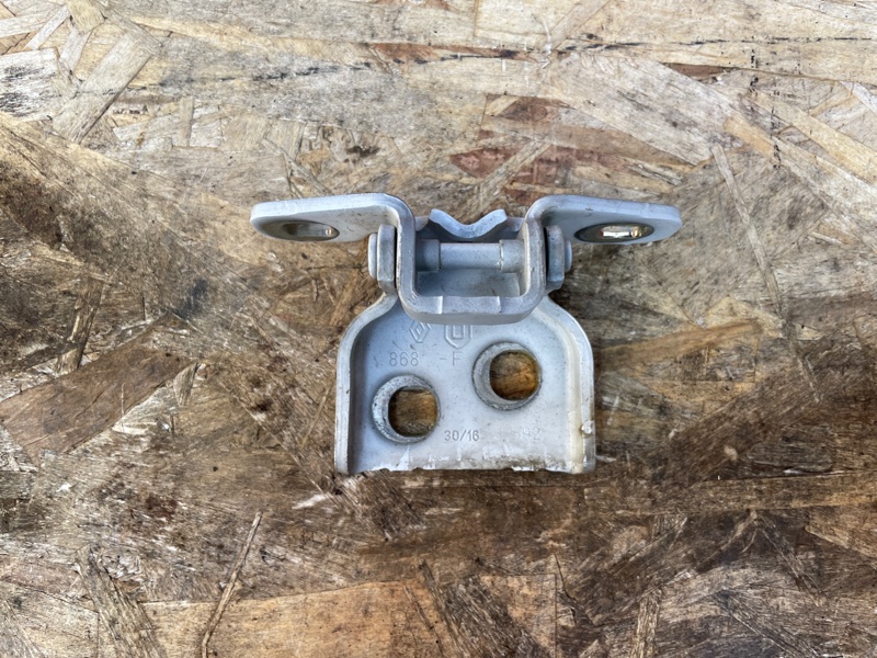 Петля двери - фото 2