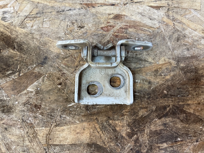 Петля двери - фото 2