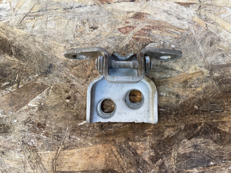 Петля двери - фото 2