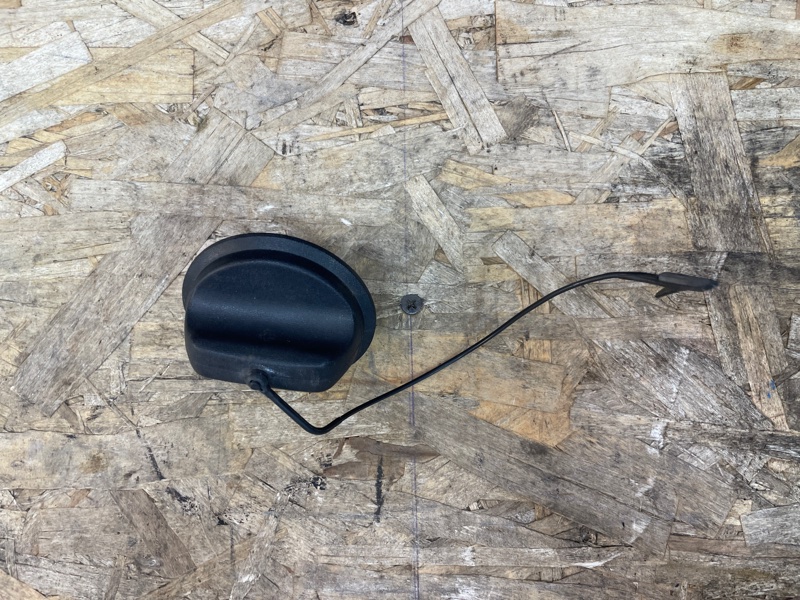 Крышка топливного бака - фото 2