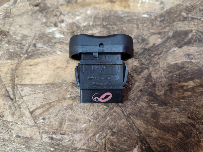 Кнопка блокировки дверей - фото 3