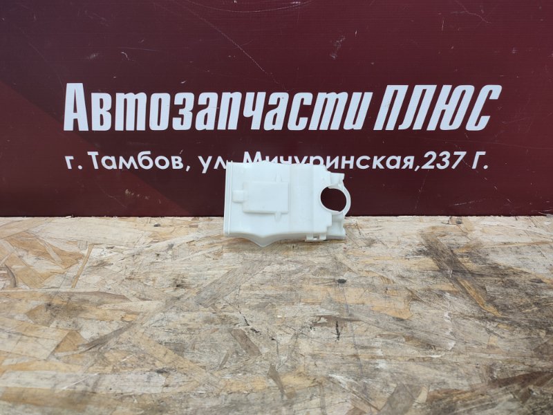 Накладка  ручки двери - фото 1