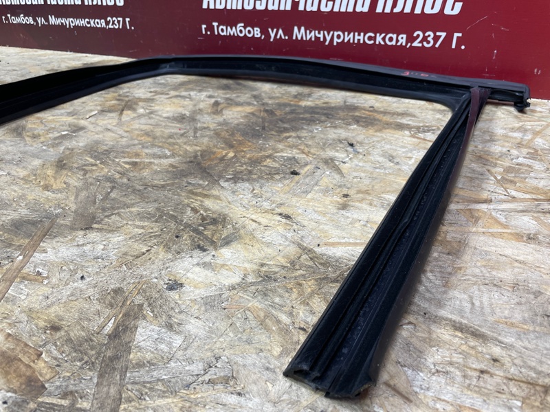 Уплотнитель рамки двери - фото 2