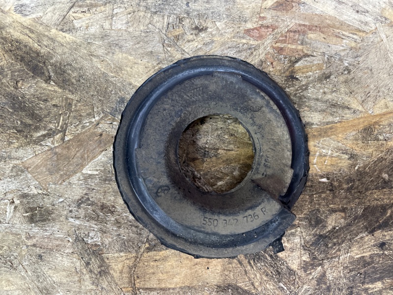 Верхняя опора    пружины - фото 2