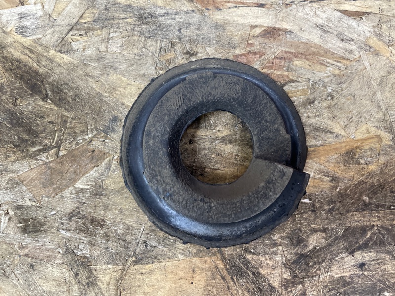 Верхняя опора    пружины - фото 2