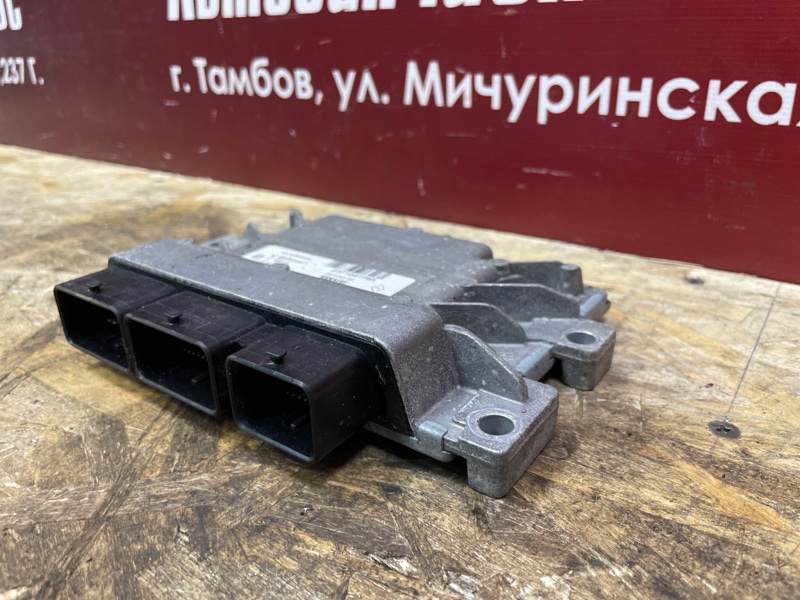 Блок управления двигателем - фото 4