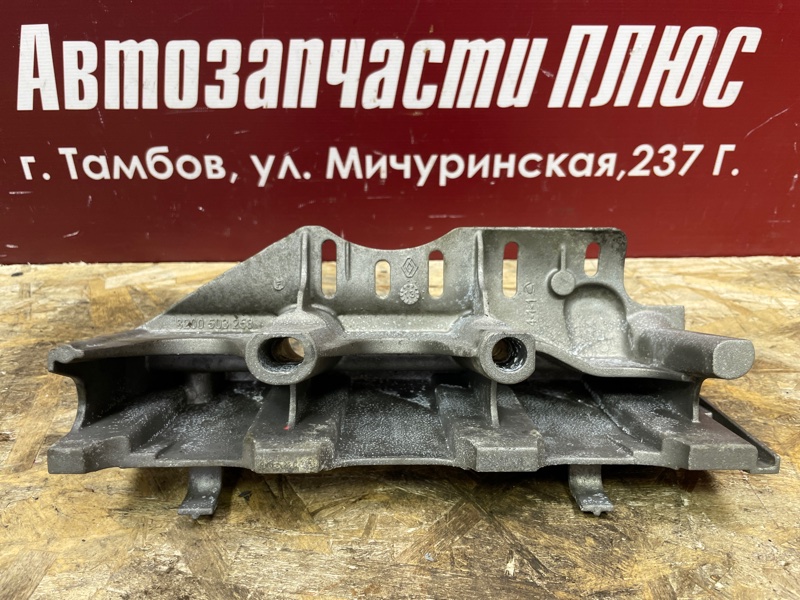 Кронштейн впускного коллектора - фото 6
