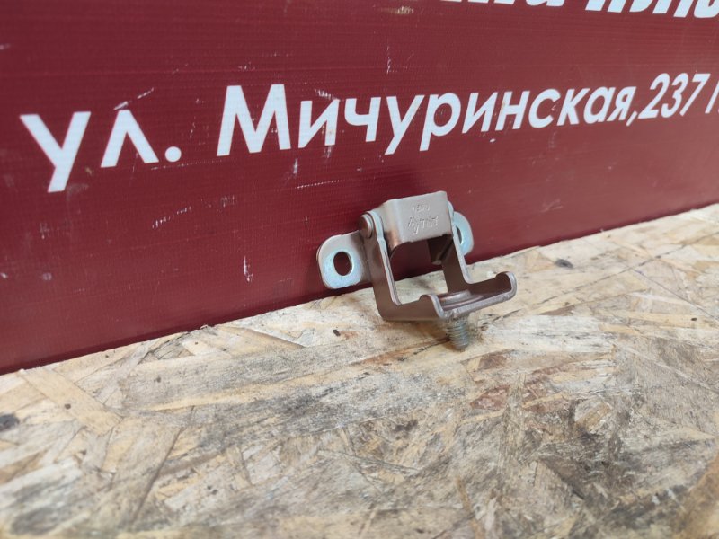 Петля багажника - фото 3