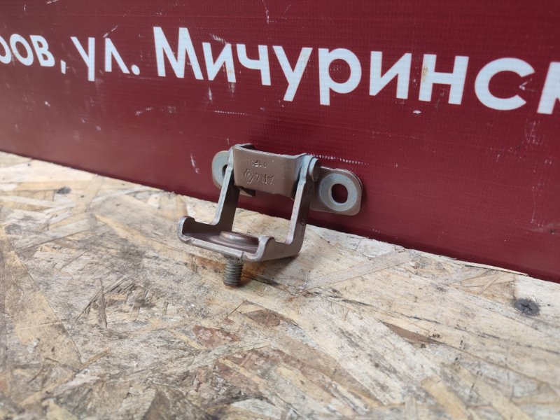 Петля багажника - фото 4