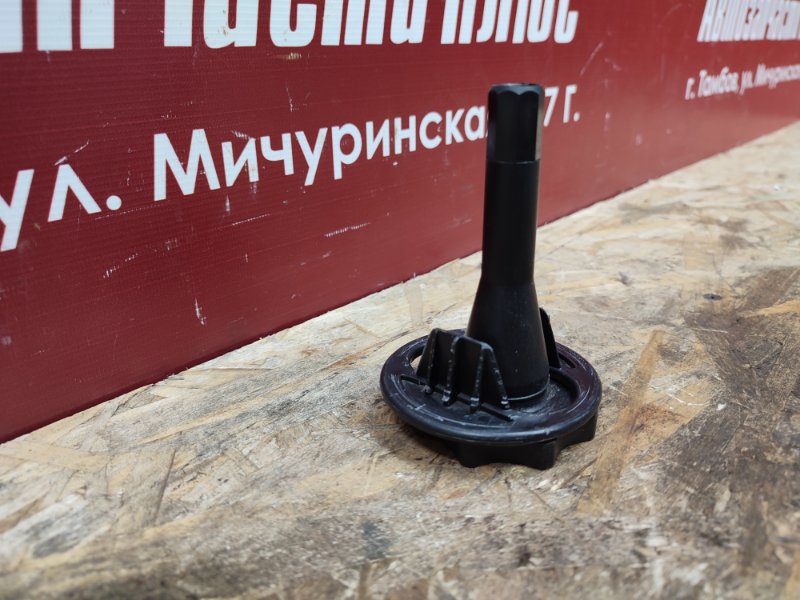 Крепление запасного колеса - фото 4
