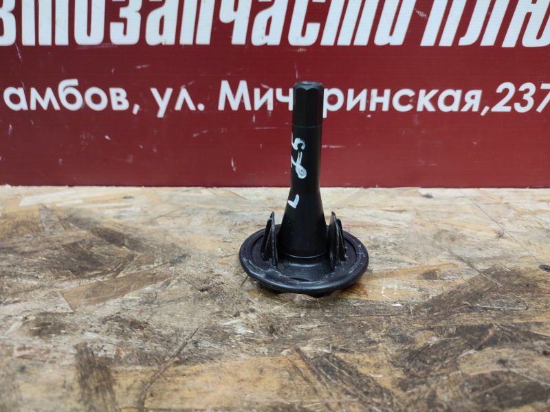 Крепление запасного колеса - фото 5