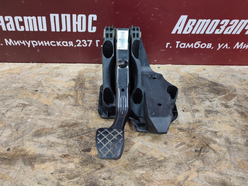 Педаль тормоза - фото 2