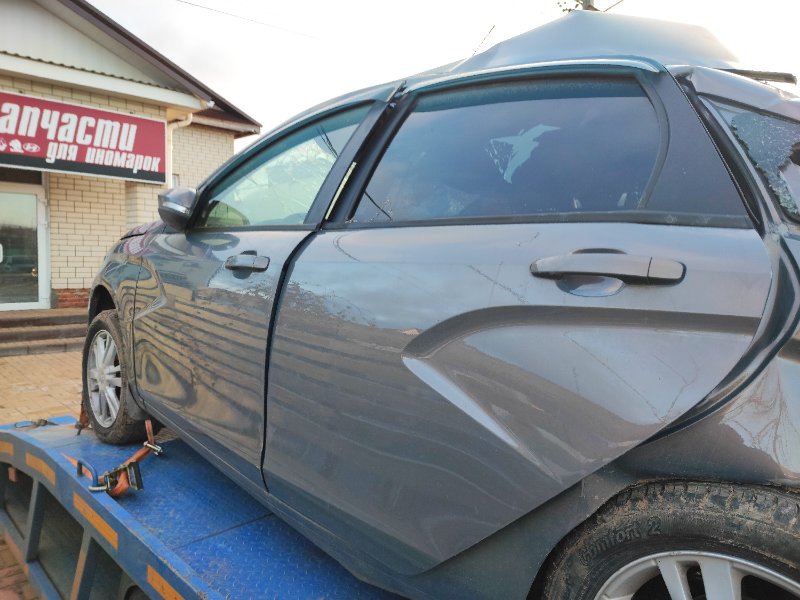 Кузов на запчасти - фото 6