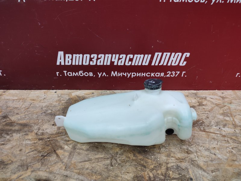 Бачок омывателя - фото 1