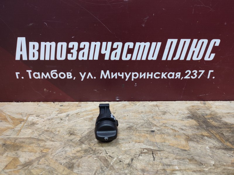 Кнопка корректора фар - фото 1