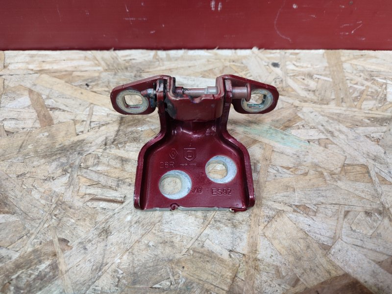 Петля двери - фото 1