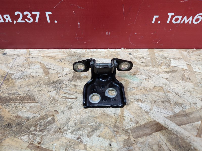 Петля двери - фото 1