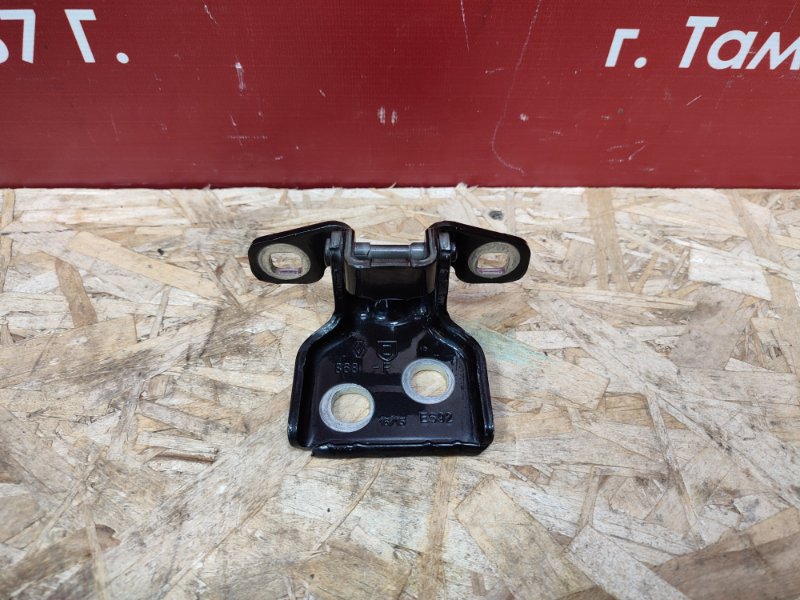 Петля двери - фото 1