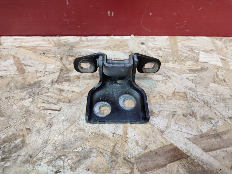 Петля двери - фото 1