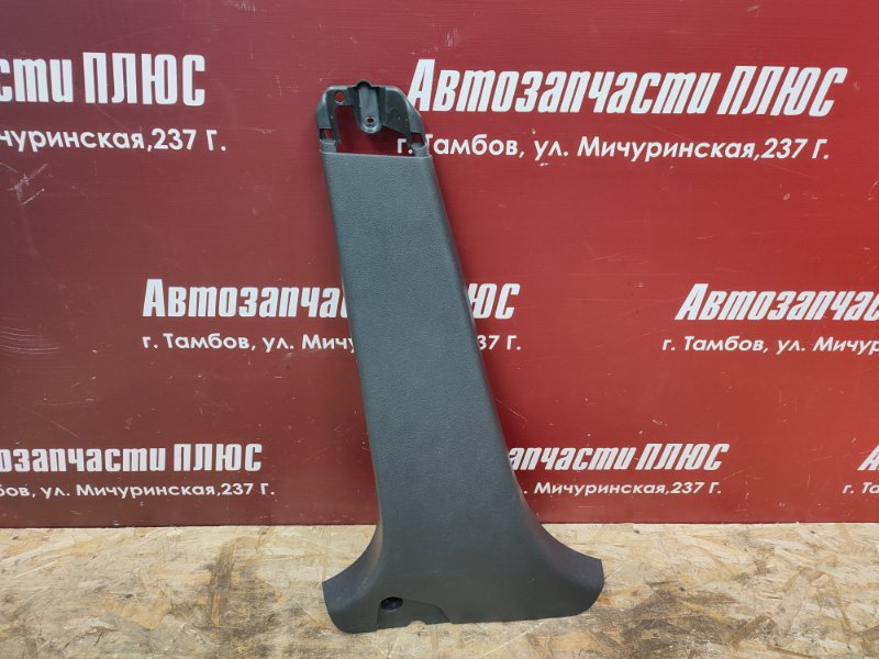 Обшивка средней стойки - фото 1