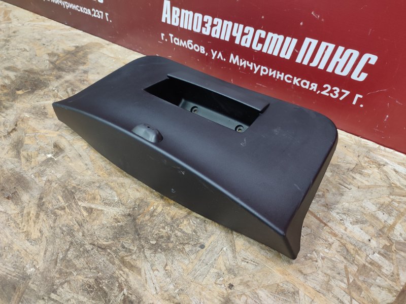 Обшивка двери багажника - фото 2