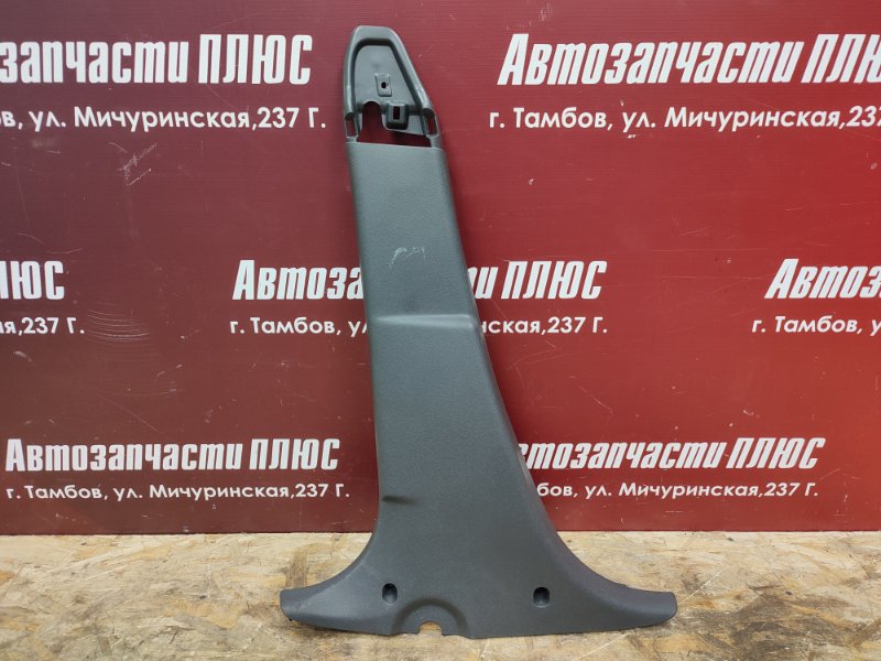 Обшивка средней стойки - фото 1