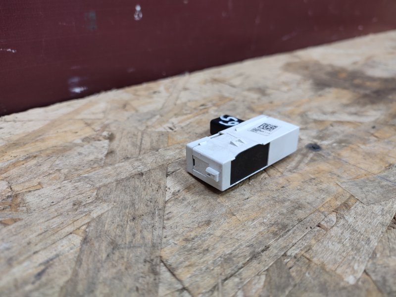 Датчик ремня безопасности - фото 4