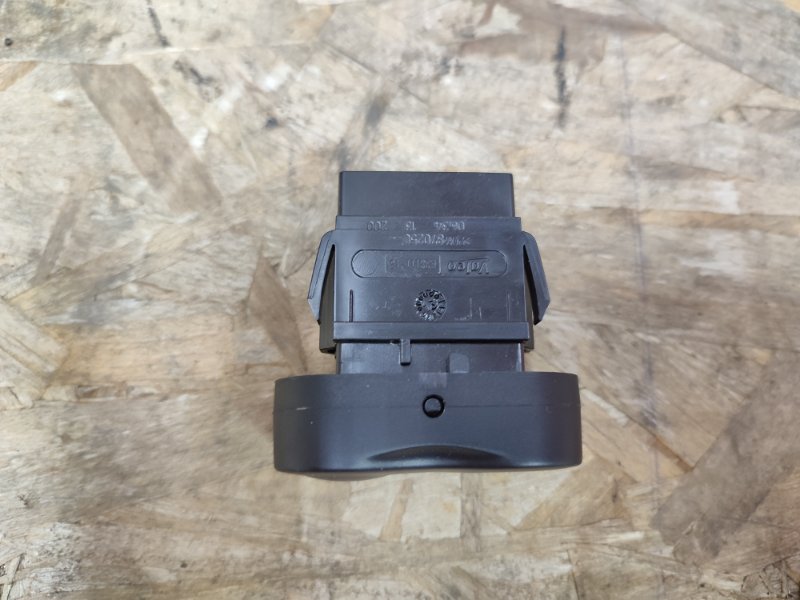 Кнопка блокировки дверей - фото 3