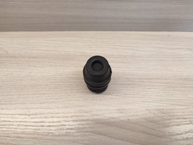 Отбойник капота - фото 2