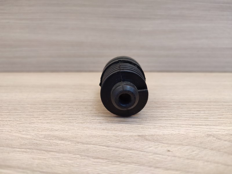 Отбойник капота - фото 4