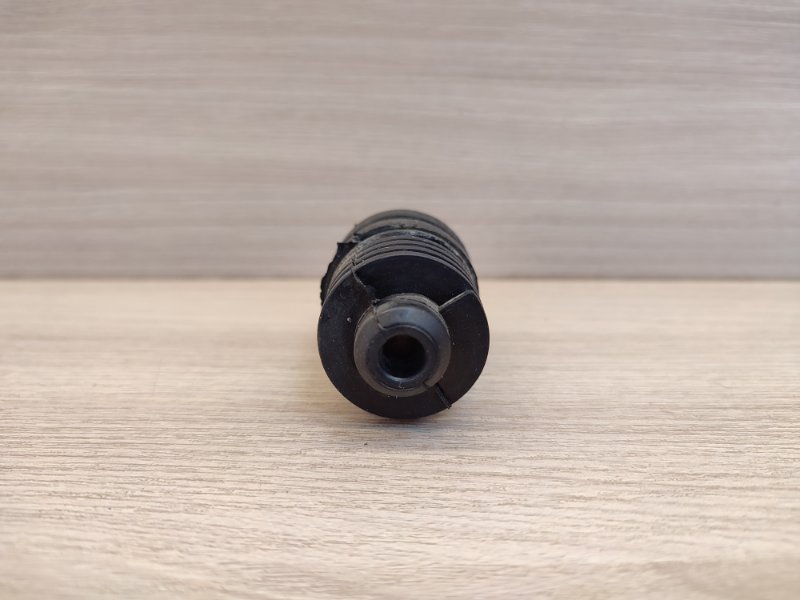 Отбойник капота - фото 4