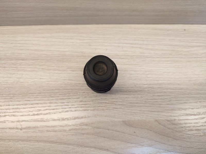 Отбойник капота - фото 2