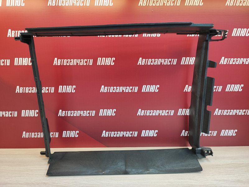 Дефлектор радиатора - фото 1