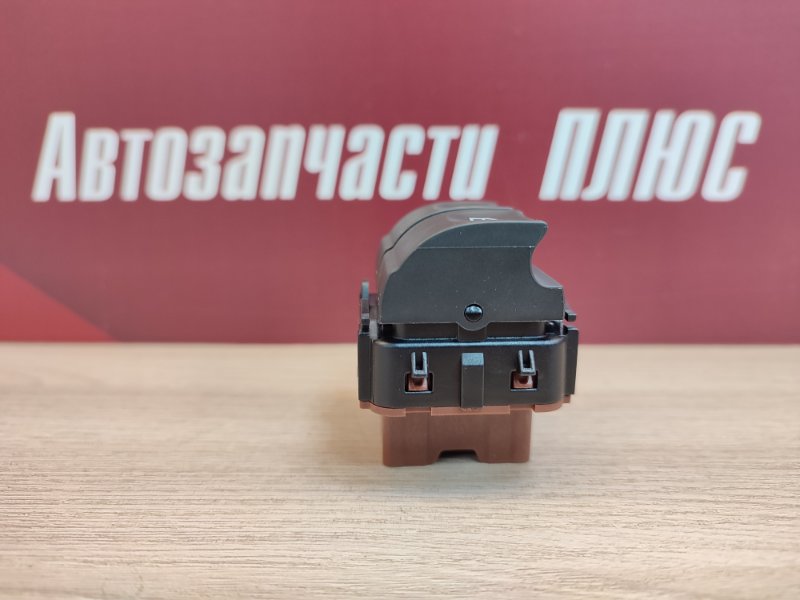 Кнопка стеклоподъемника - фото 4