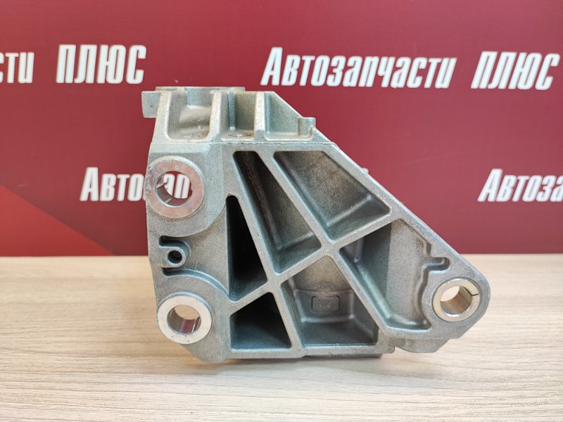 Кронштейн промежуточной опоры правого привода - фото 7