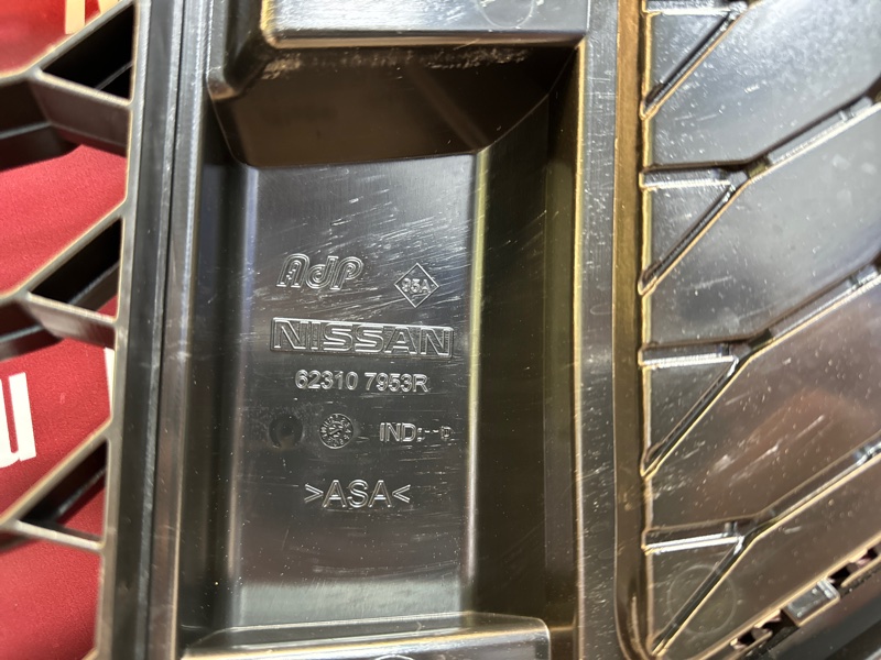 Решетка радиатора - фото 8