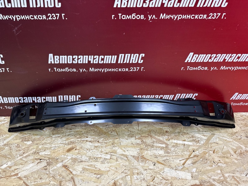 Усилитель бампера - фото 1