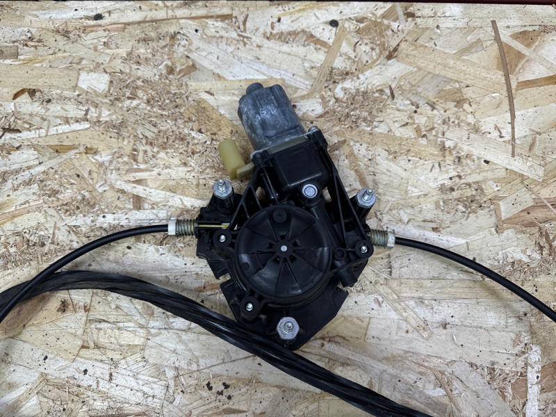 Стеклоподъемник    двери - фото 5